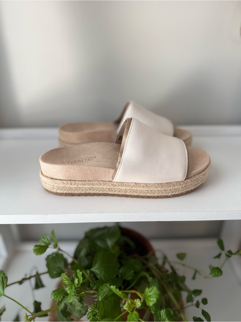 Vionic Yazmina Cream Slide Espadrille Platform Sandals - Picture 3 of 6
